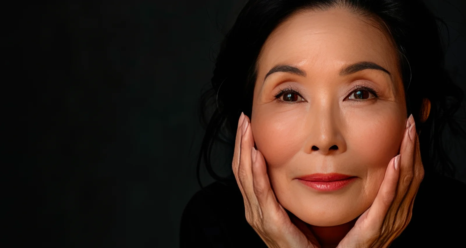 Woman representing the professional medication management and discreet customer service provided for the HRT program.